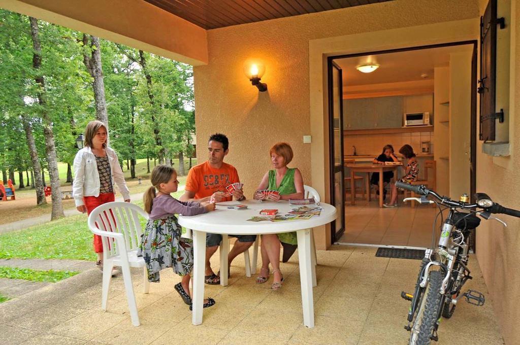 Vvf Perigord Sorges-En-Perigord Hotel Exterior foto